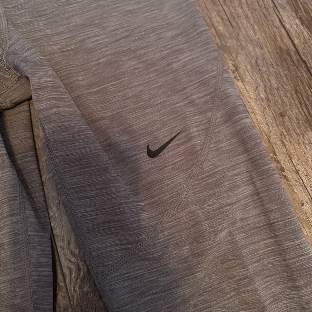 Nike pro tights/leggings (girl or boy) - Picture 2 of 5